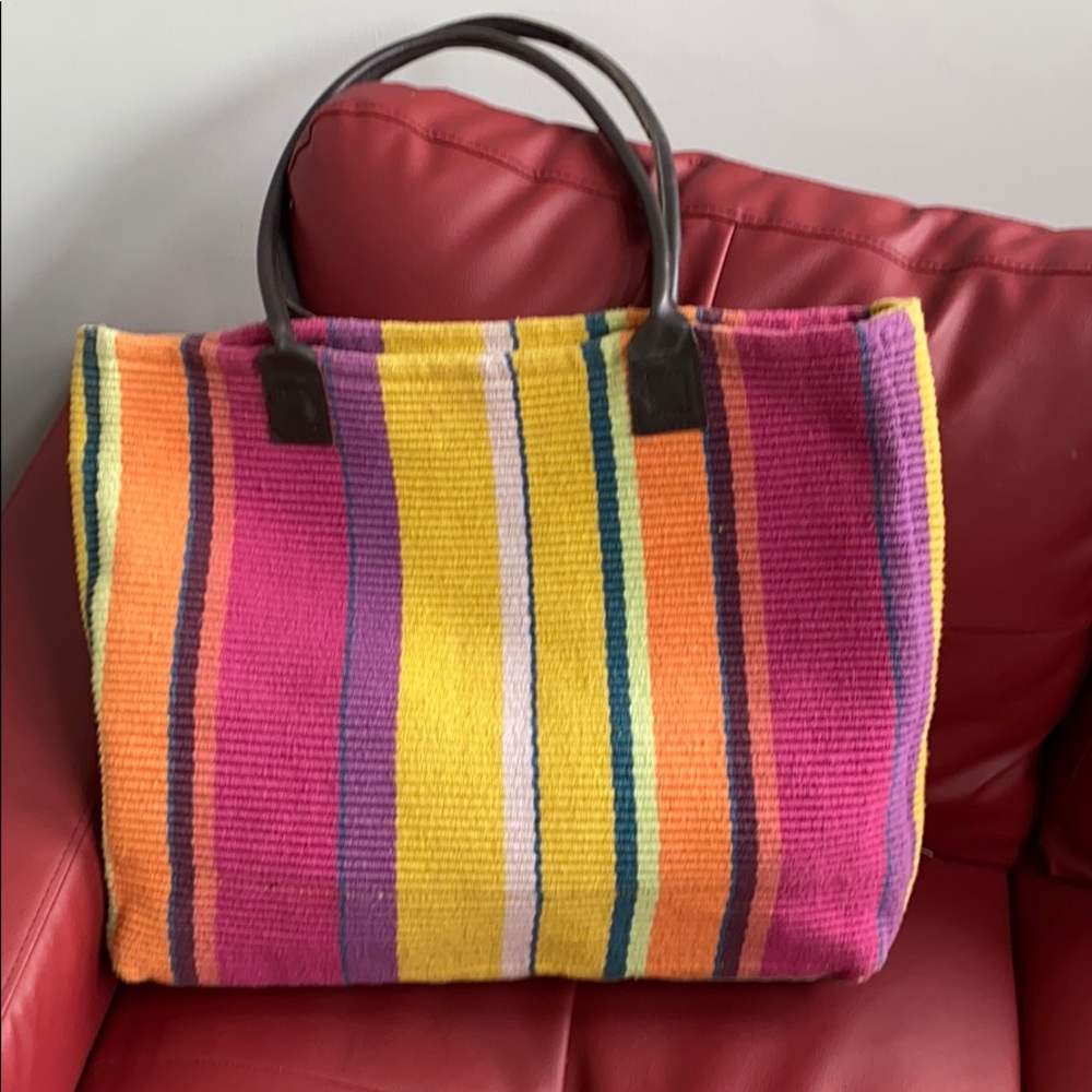 Woven beach tote